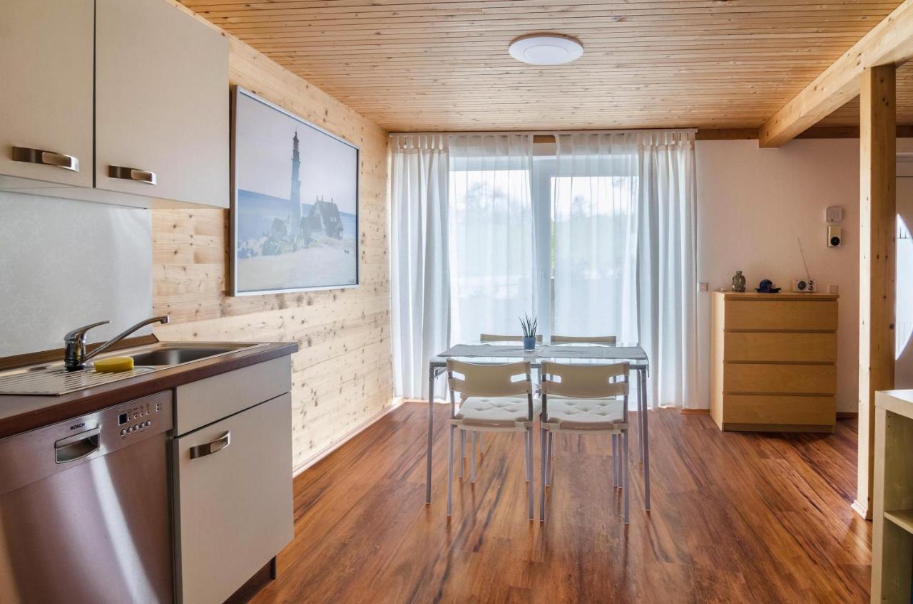 Ferienwohnung Untergeschoss Юберлінген Екстер'єр фото