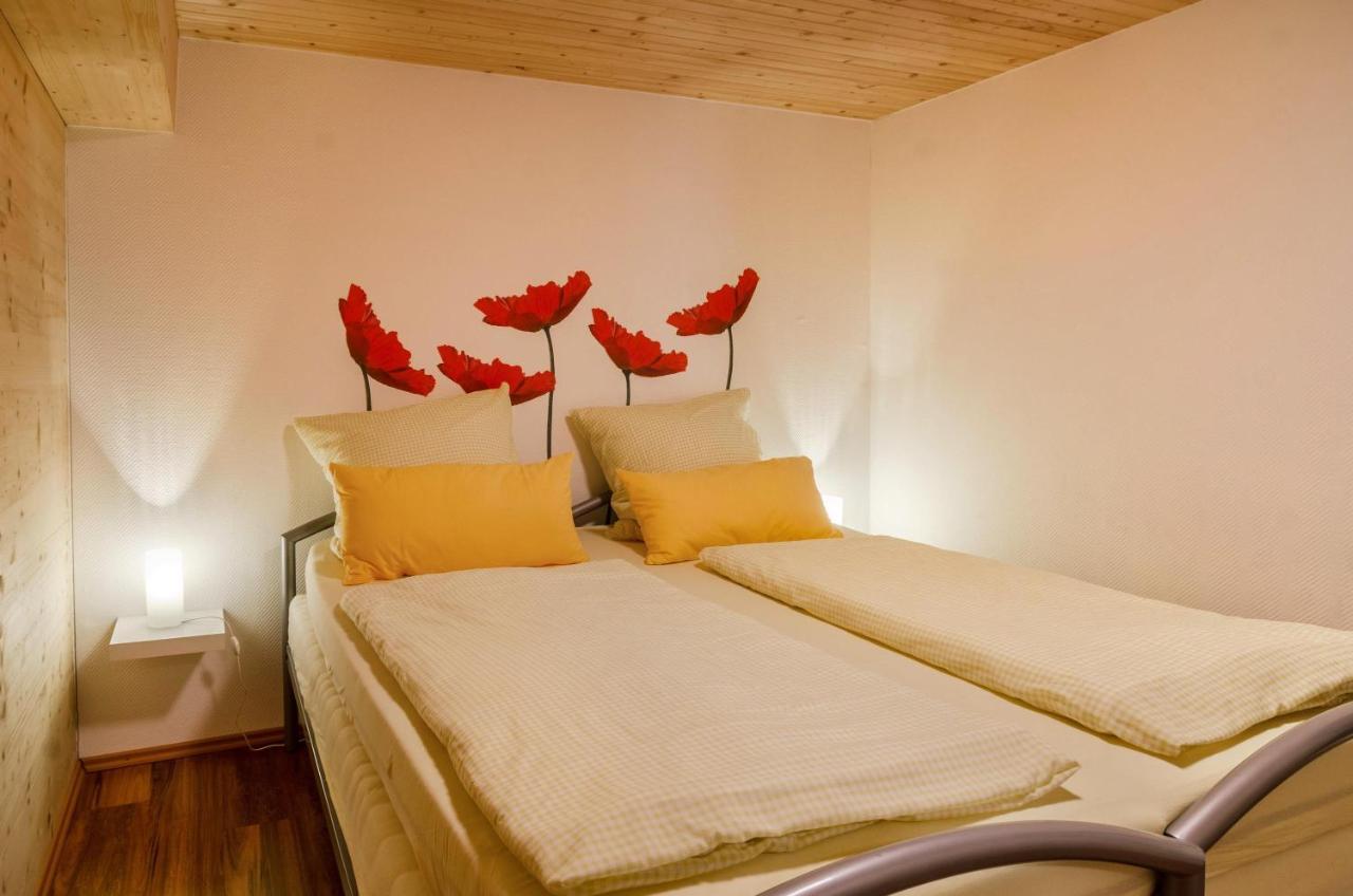 Ferienwohnung Untergeschoss Юберлінген Екстер'єр фото